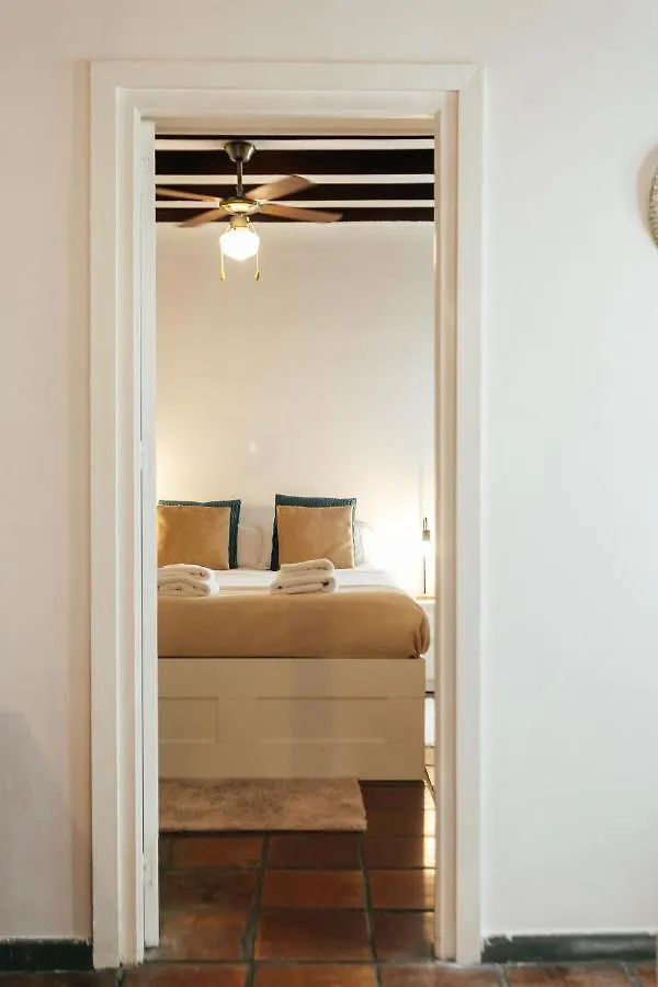 Alohamundi Alcazares Seville Apartment
